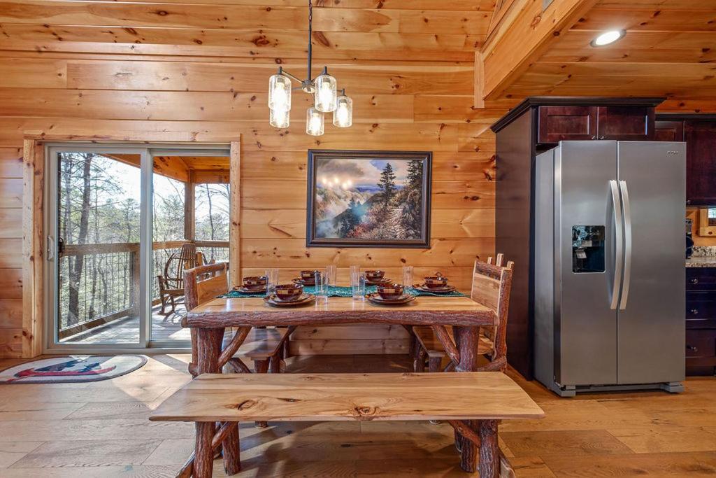Bobcat Den By Eden Crest Villa Gatlinburg Buitenkant foto